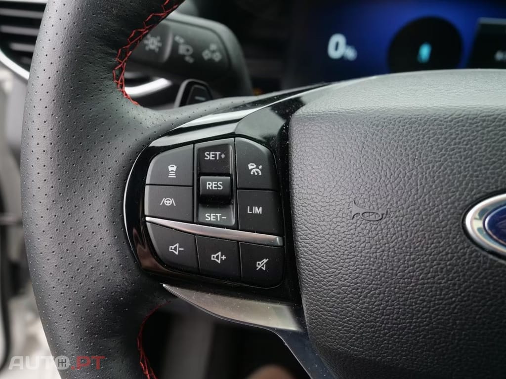 Ford Explorer I.V.A DEDUTÍVEL ST-Line Plug-in-Hybrid 4x4