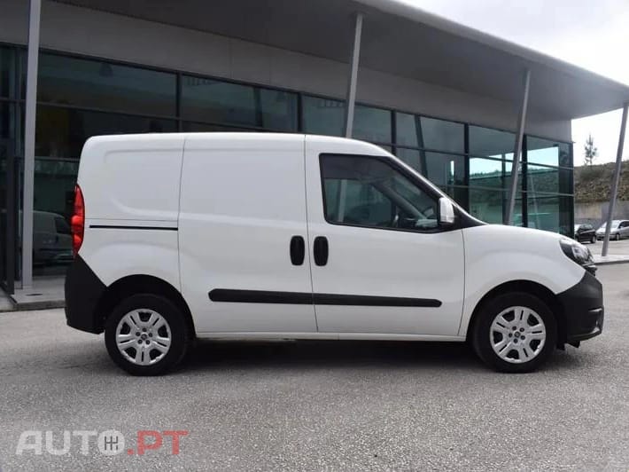 Fiat Doblo Cargo 1.3 M-Jet Easy Van 3L