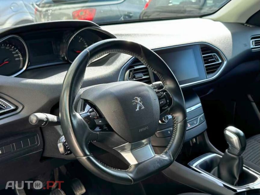 Peugeot 308 1.6 BlueHDi Style