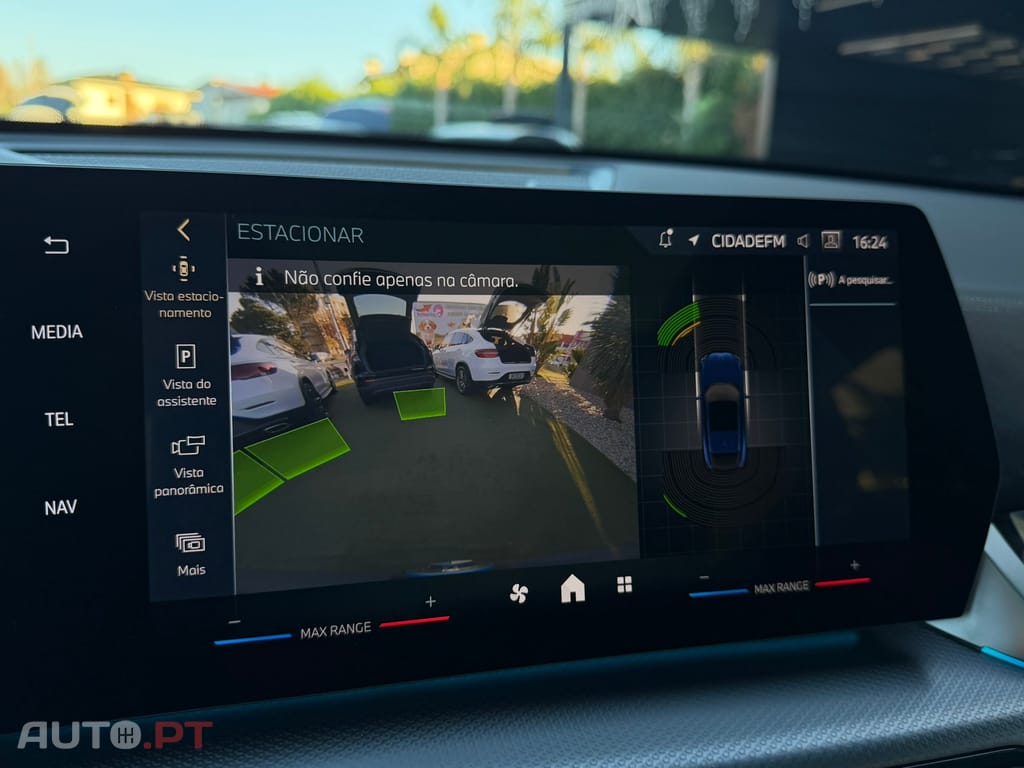 BMW iX2 eDrive20 Pack Desportivo M Pro