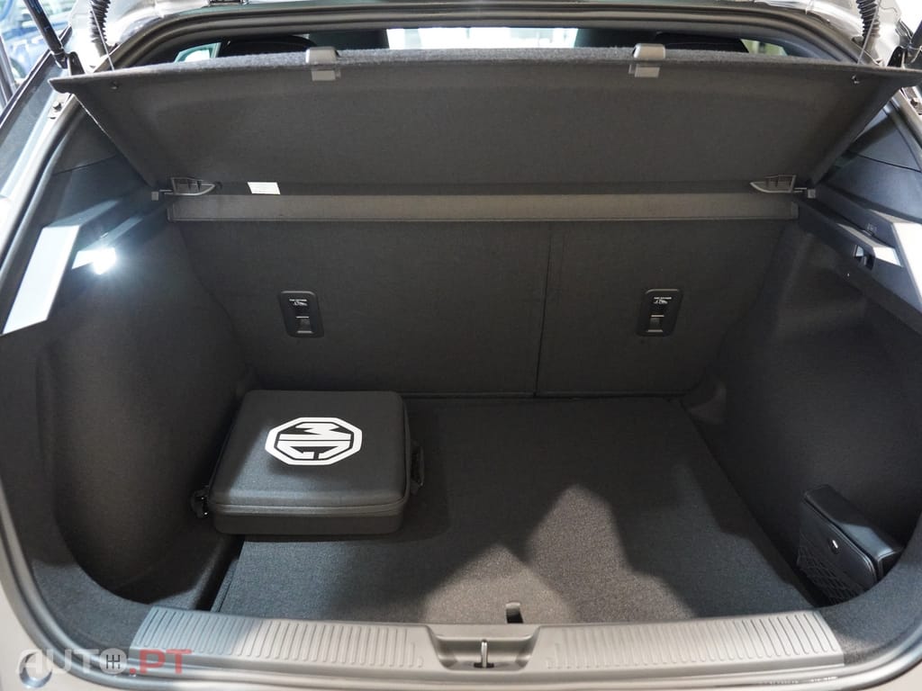 MG MG4 64 kWh Comfort