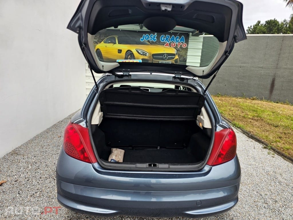 Peugeot 207 1.4 HDi Premium