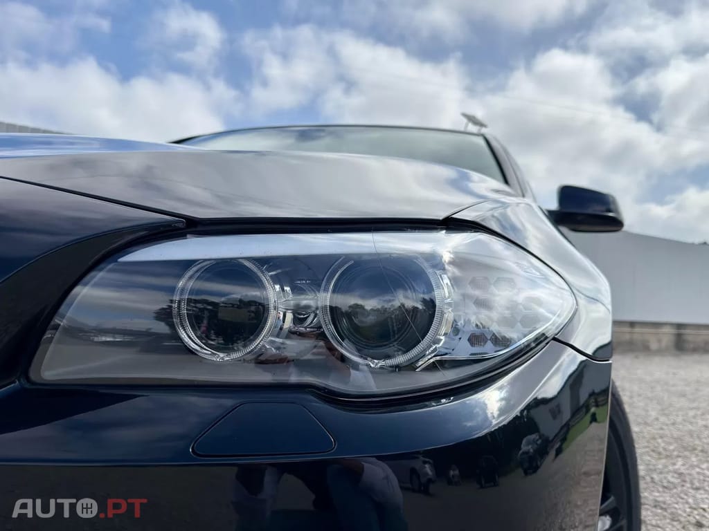 BMW 520 d Modern Line Automática KIT M Sport — fotografia 5