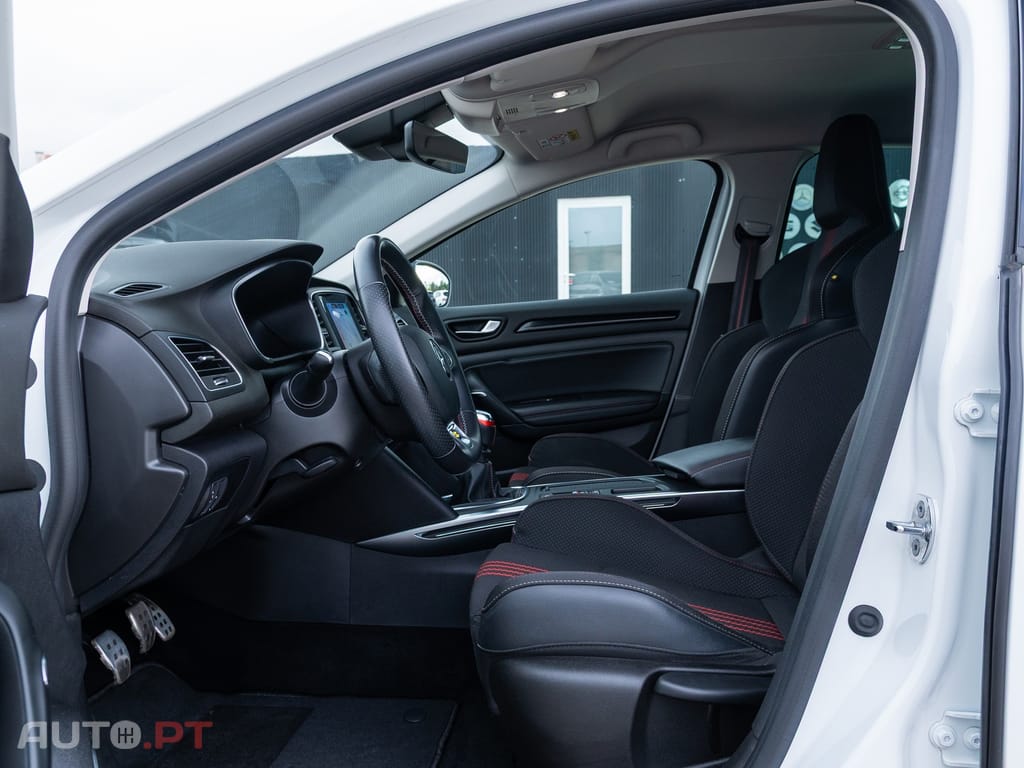 Renault Mégane Sport Tourer 1.5 Blue dCi R.S. Line