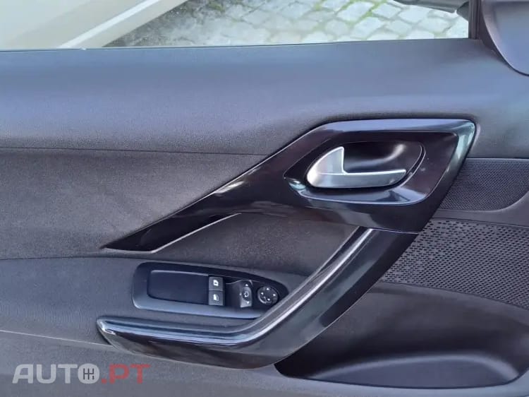 Peugeot 208 1.2 PureTech Active