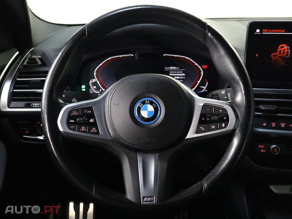 BMW iX3  Inspiring