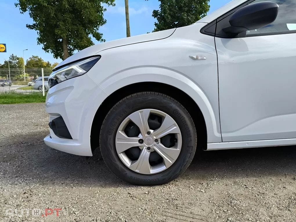 Dacia Sandero 1.0 SCe Essential