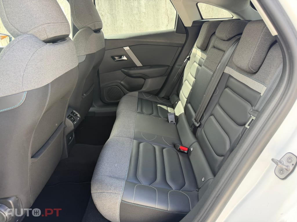 Citroen C4 1.2 PureTech Feel Pack EAT8