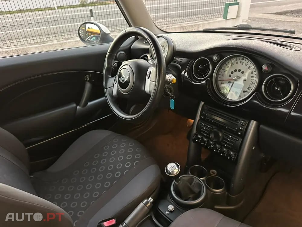 MINI Cooper One D