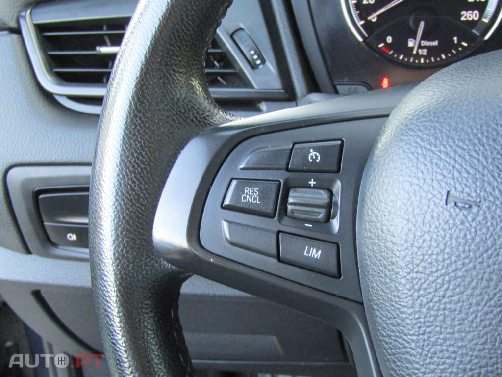 BMW 216 d Advantage