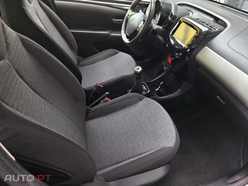 Citroen C1 1.2 VTi Shine