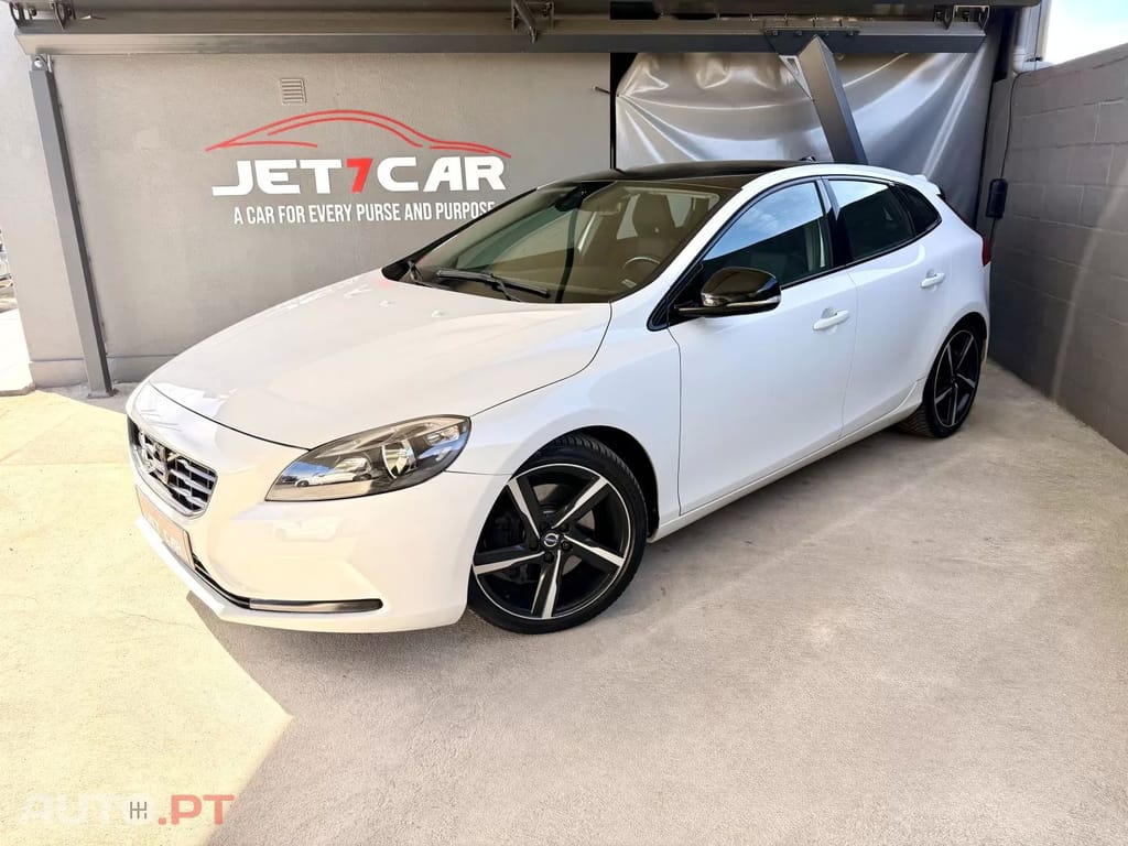 Volvo V40 2.0 D4 Momentum
