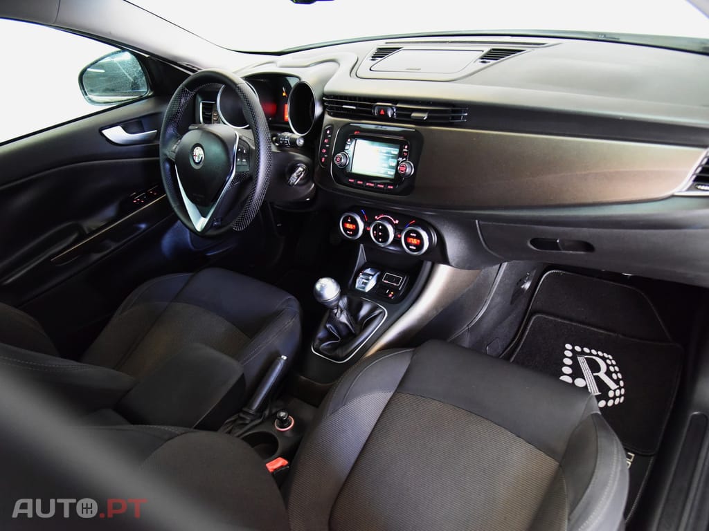 Alfa Romeo Giulietta 1.6 JTDm Sport