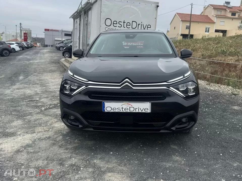 Citroën e-C4 50 kWh Plus — fotografia 2