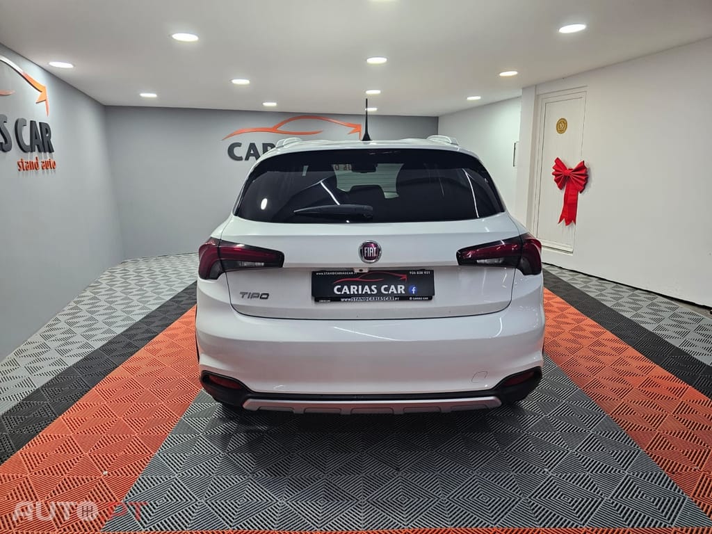 Fiat Tipo 1.3 Multijet Cross
