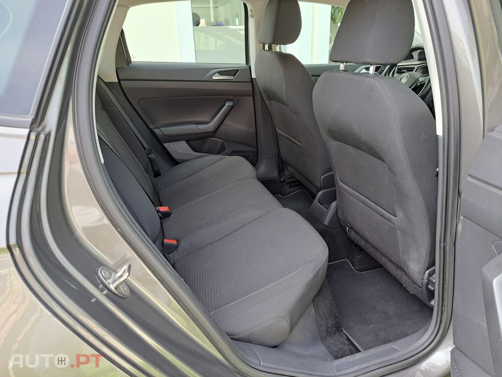 Volkswagen Polo 1.0 TSI CONFORTLINE