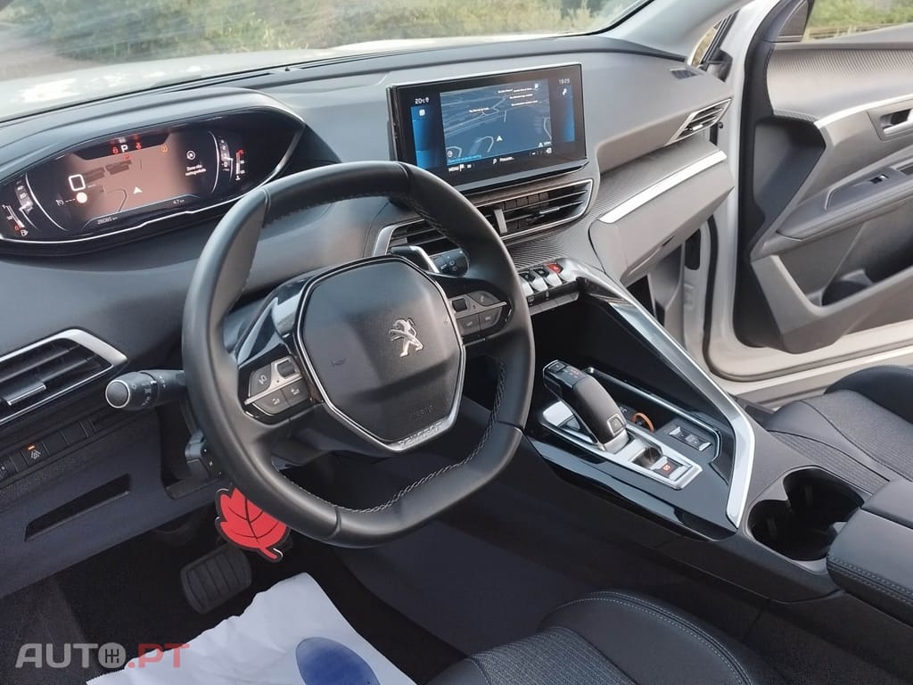 Peugeot 5008 1.5 BlueHDi Allure Pack EAT8