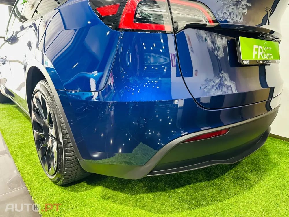 Tesla Model Y Long Range Dual Motor AWD