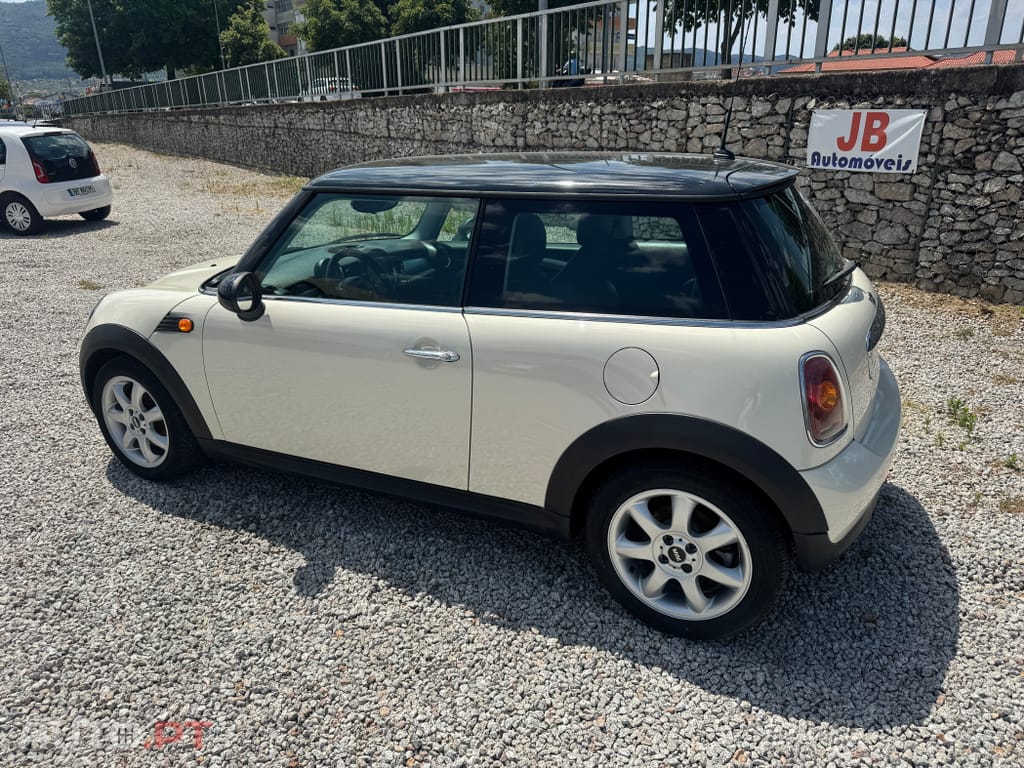 MINI Cooper D
