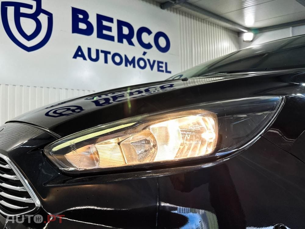 Ford Focus 1.5 EcoBlue S&S Aut. TITANIUM DESIGN