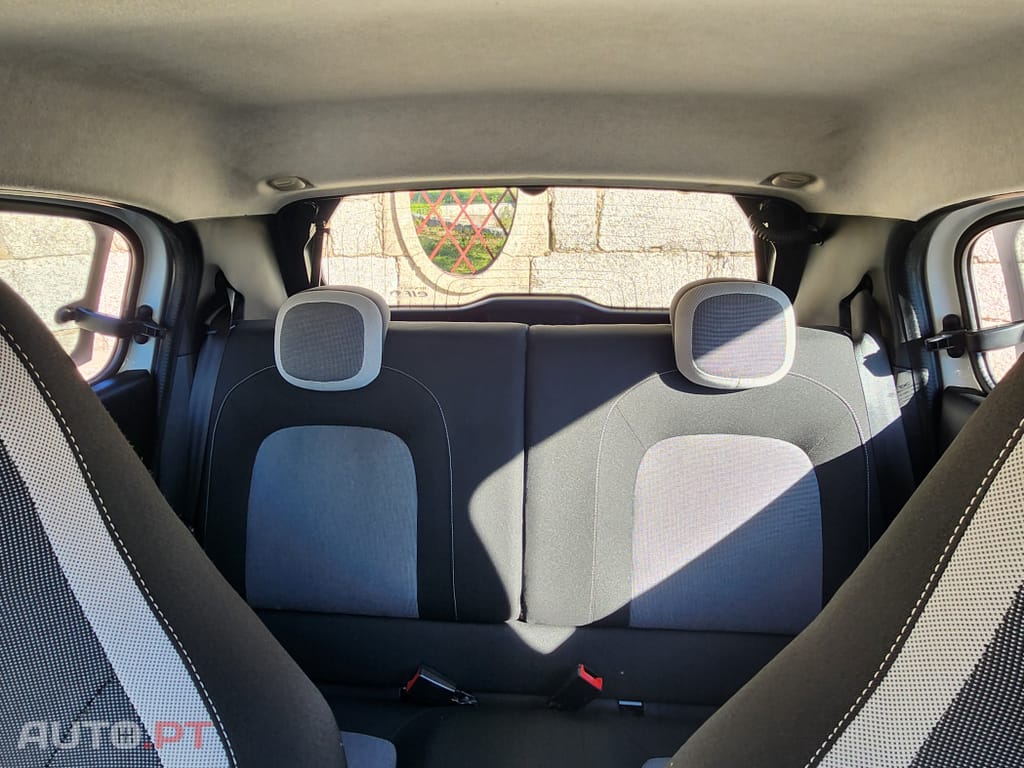 Renault Twingo 1.0 SCe Night&Day