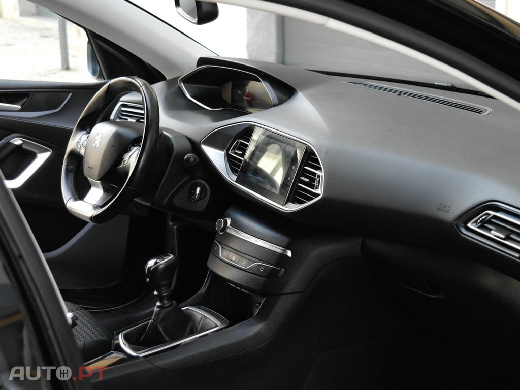 Peugeot 308 1.2 PureTech Style