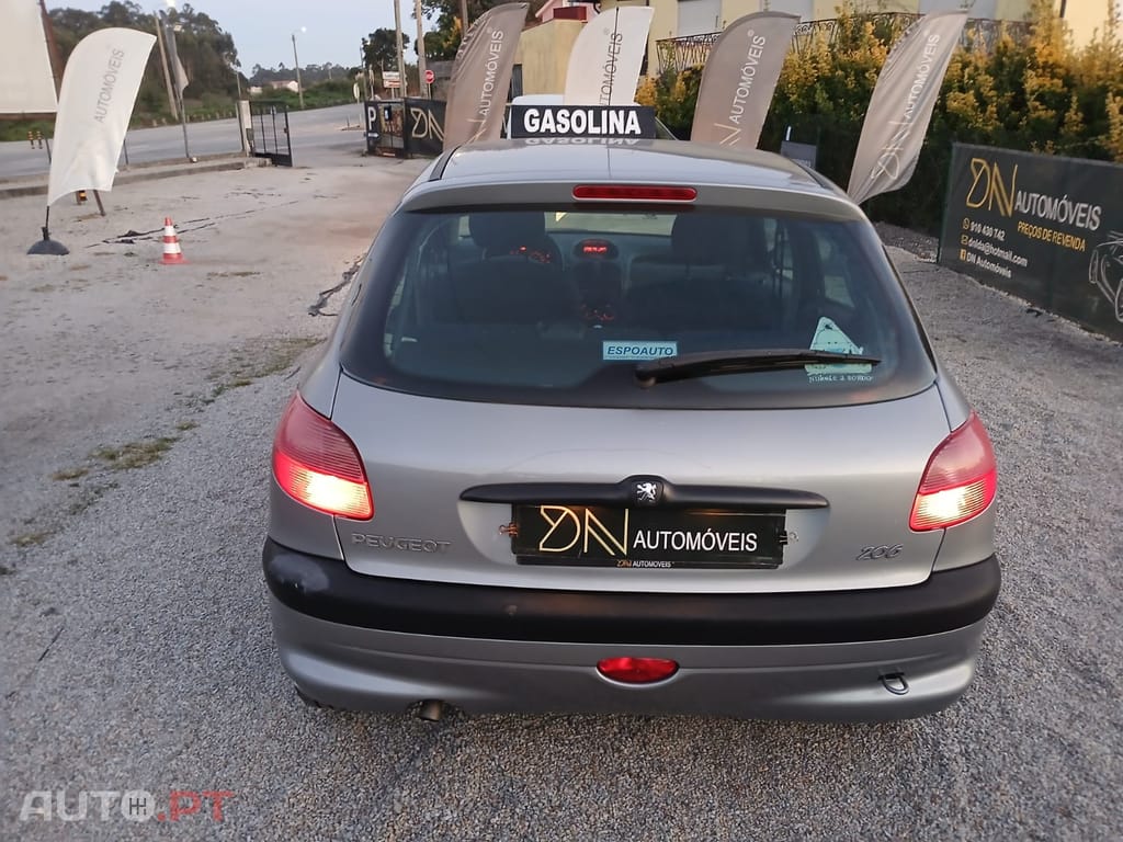Peugeot 206 1.1 Apenas 80.000Kms!