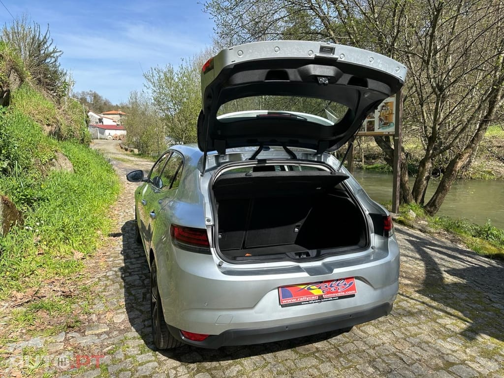 Renault Mégane 1.5 Blue dCi Limited J17