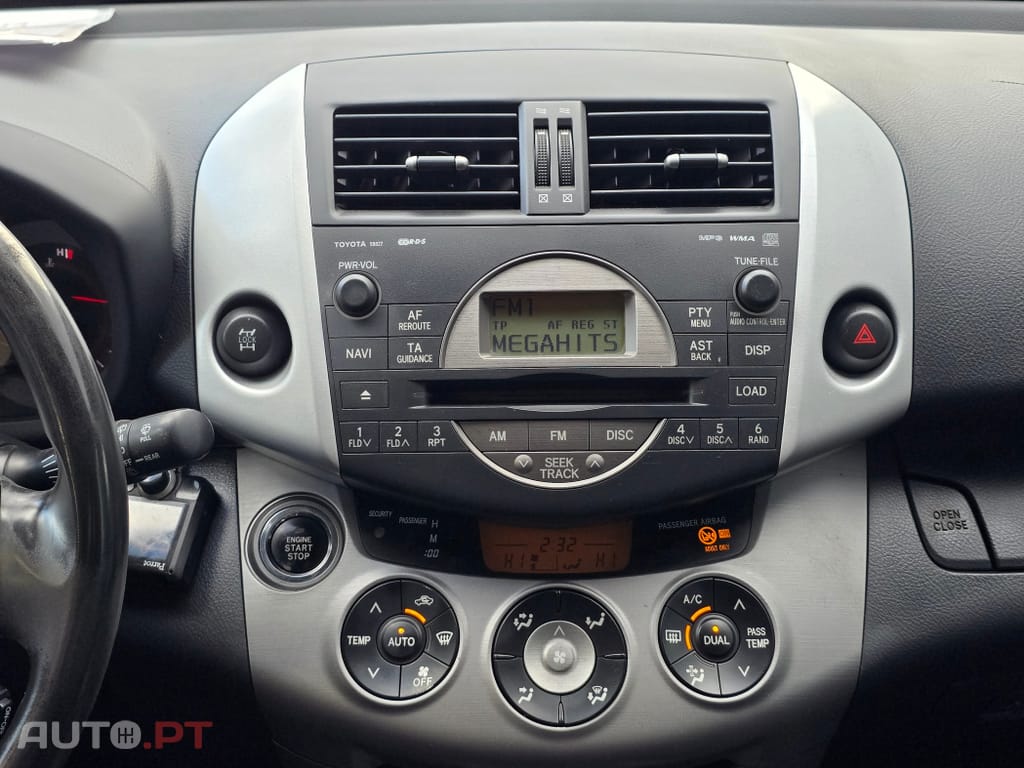 Toyota RAV4 2.2 D-4D X