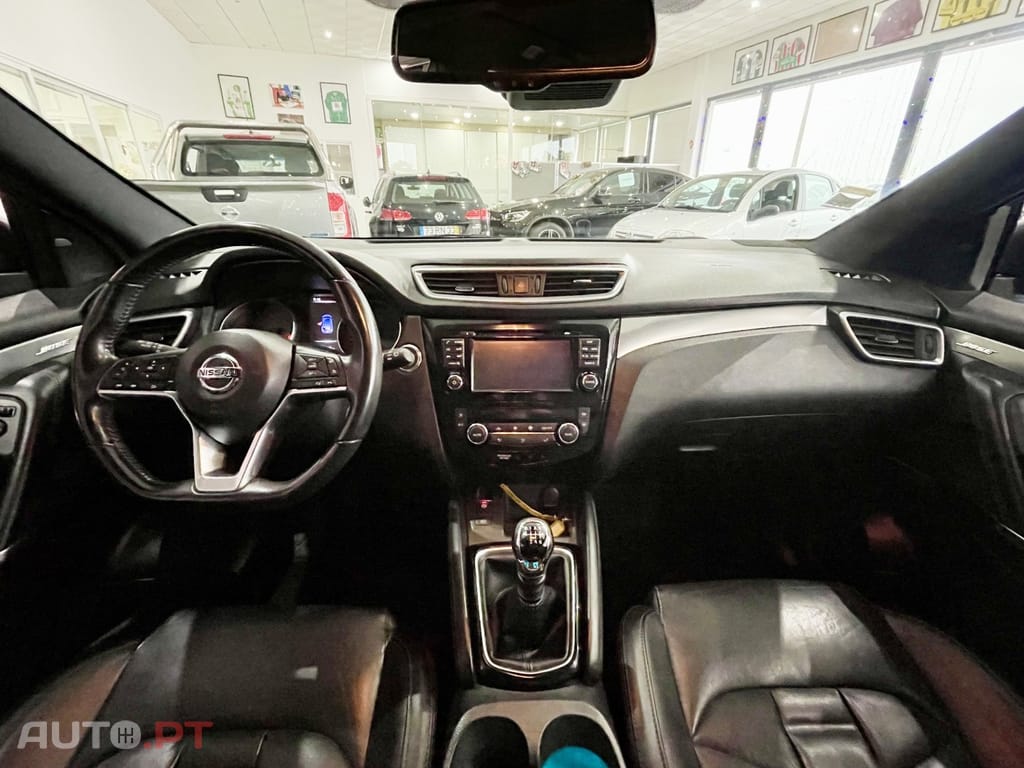Nissan Qashqai 1.5 dCi Tekna Premium 18 360