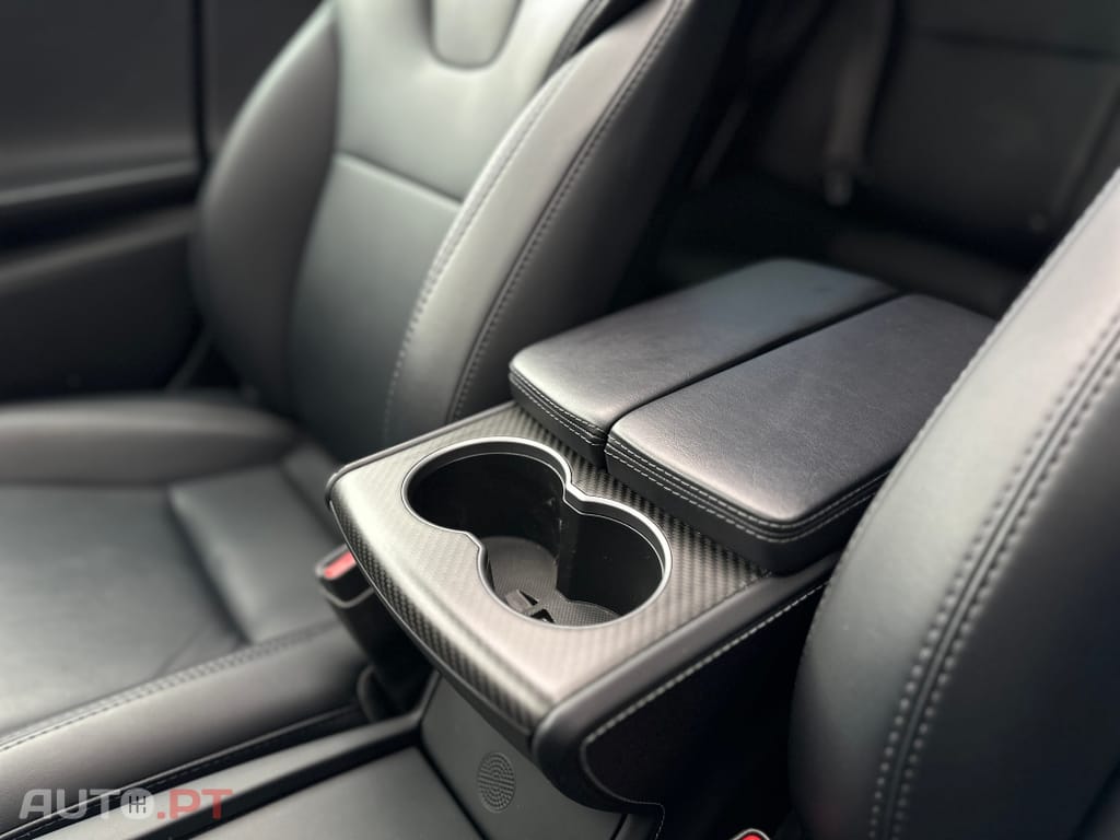 Tesla Model S 75D Dual Motor