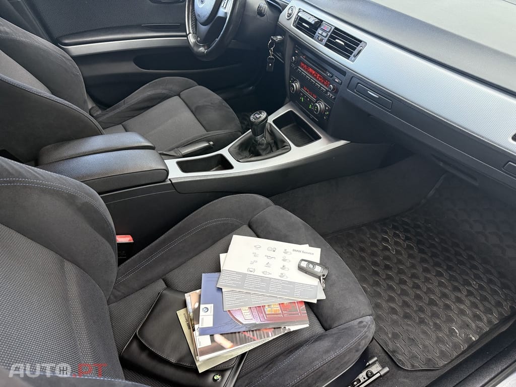 BMW 318 d Touring Pack M