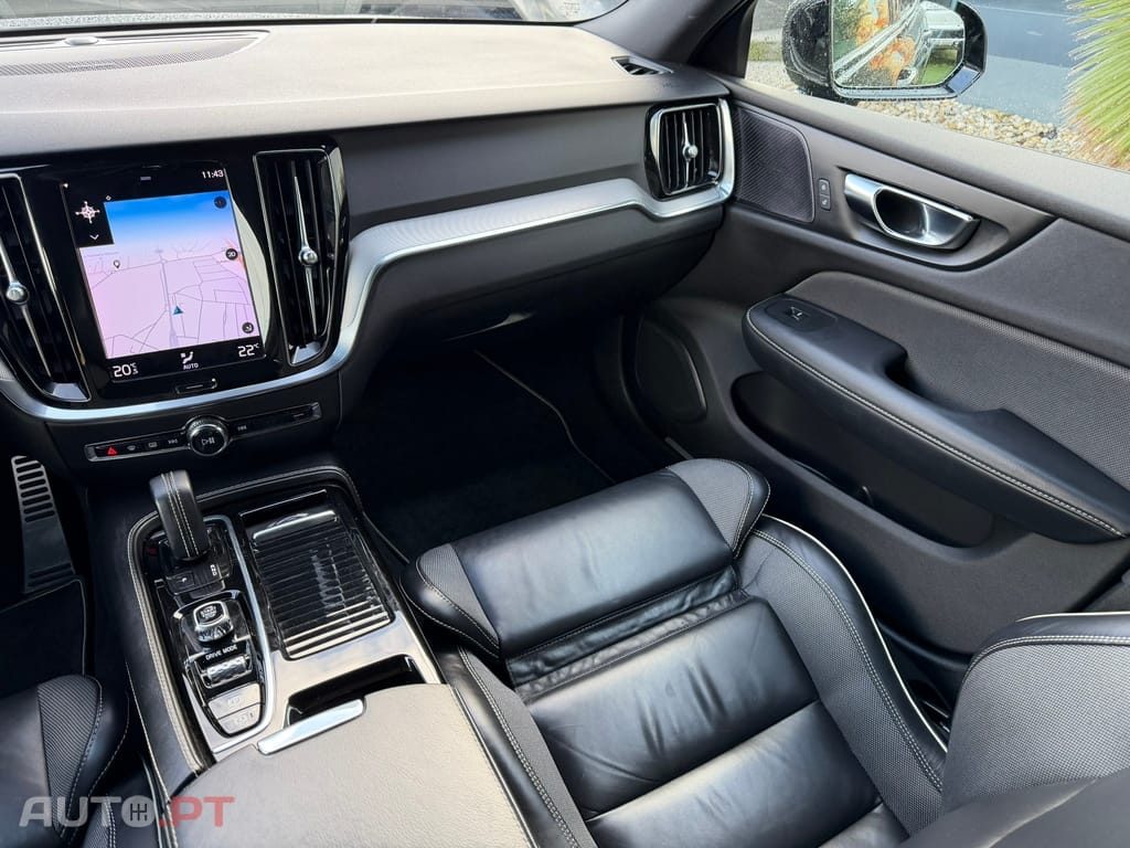 Volvo V60 2.0 T6 AWD TE R-Design