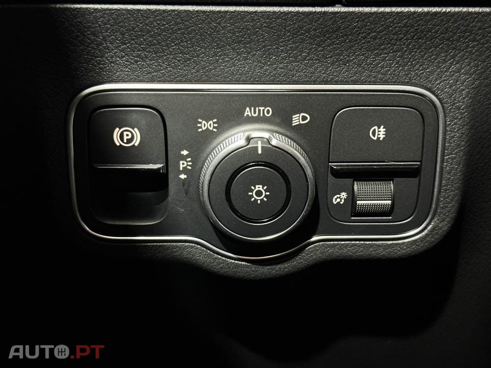 Mercedes-Benz GLA 250 e 8G-DCT Progressive