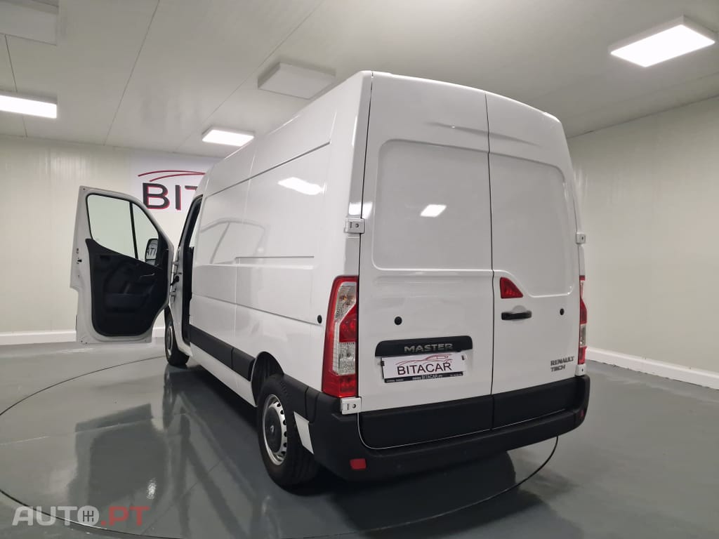 Renault Master L2H2 3.5T 2.3 DCI 130CV GPS CAM. TRASEIRA IVA DEDUTIVEL