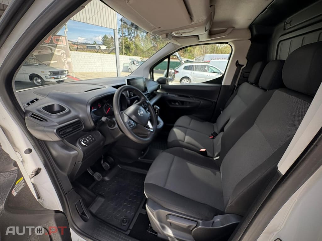 Opel Combo 1.5 CDTI 3 LUG. LONGA ENJOY