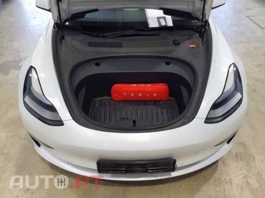 Tesla Model 3 Performance Tração Integral