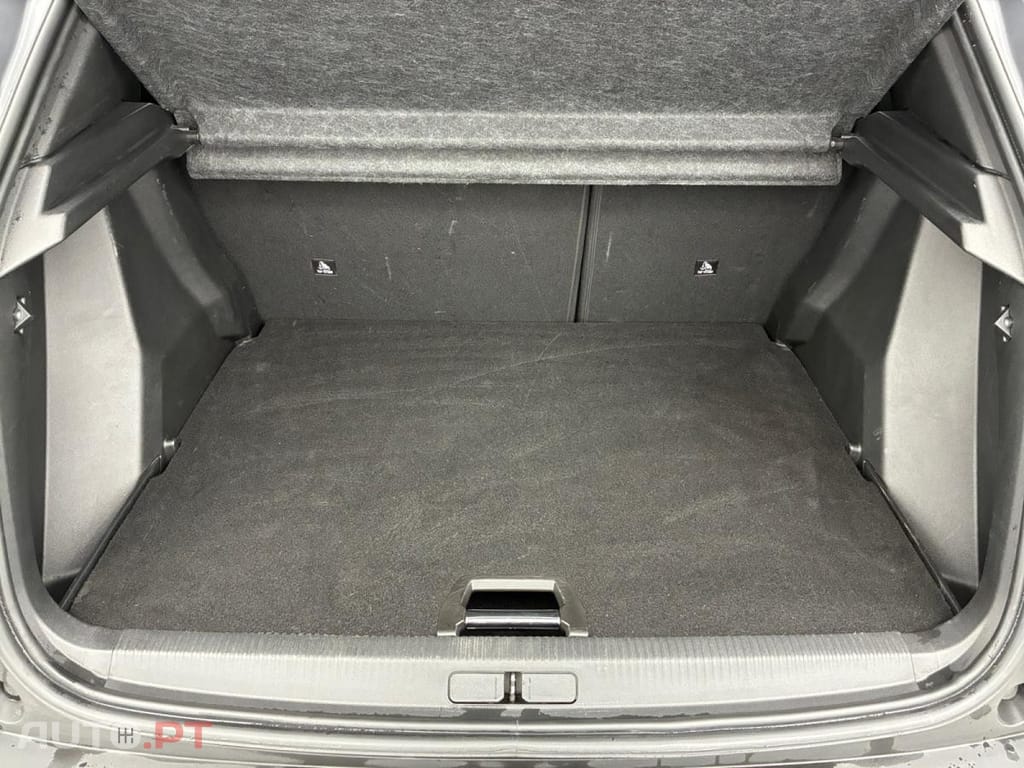 Peugeot 2008 Hybrid Allure e-DCS6