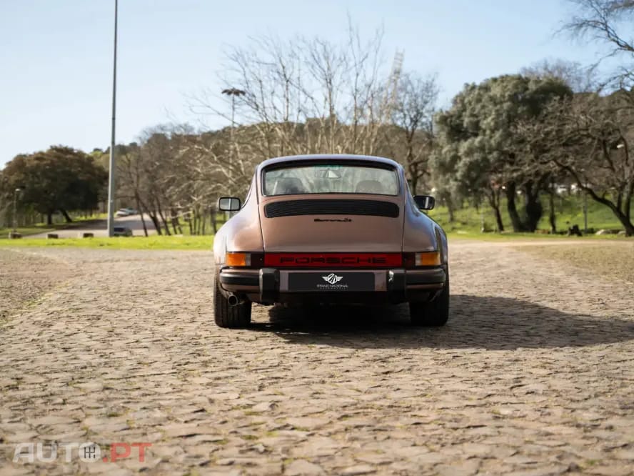 Porsche 911 911 Carrera 3.0
