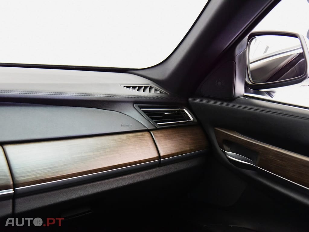 BMW ActiveHybrid 7 V8 HYBRID