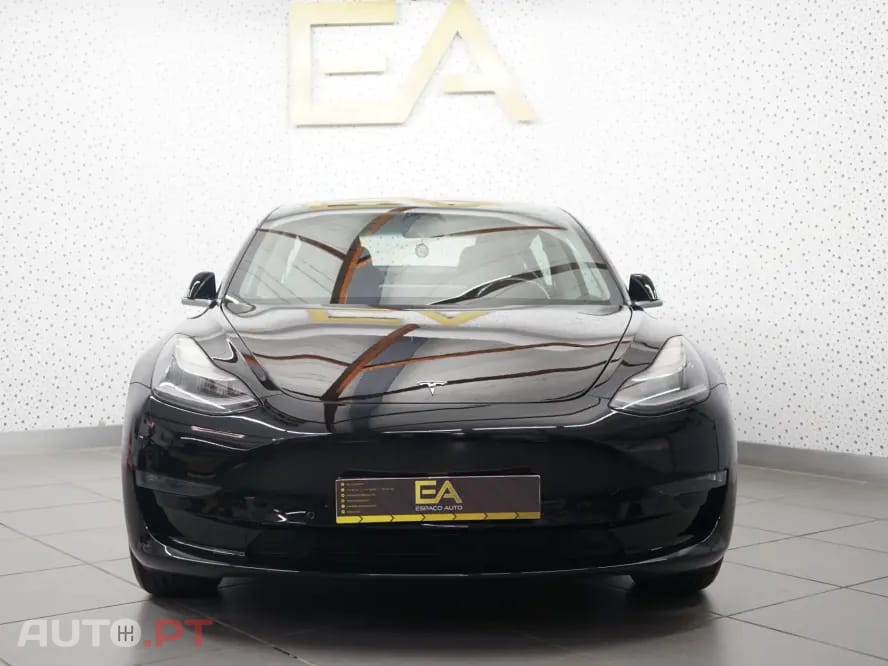 Tesla Model 3 Standard Range Plus RWD
