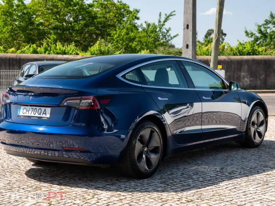 Tesla Model 3 Standard Range Plus RWD