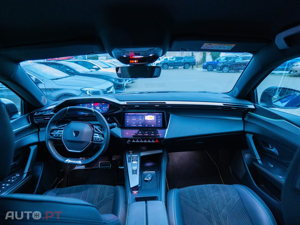 Peugeot 408 1.2 PureTech GT EAT8