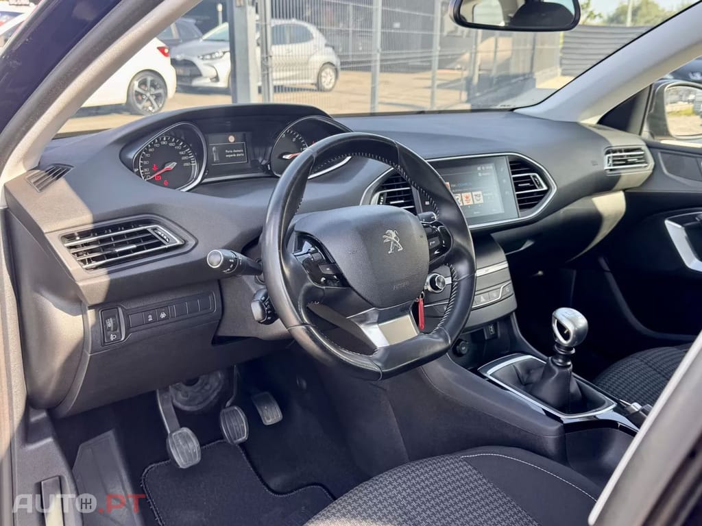 Peugeot 308 SW 1.6 BlueHDi Style