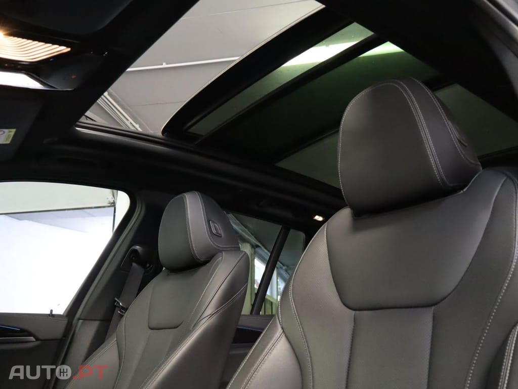 BMW iX3 M Sport Impressive