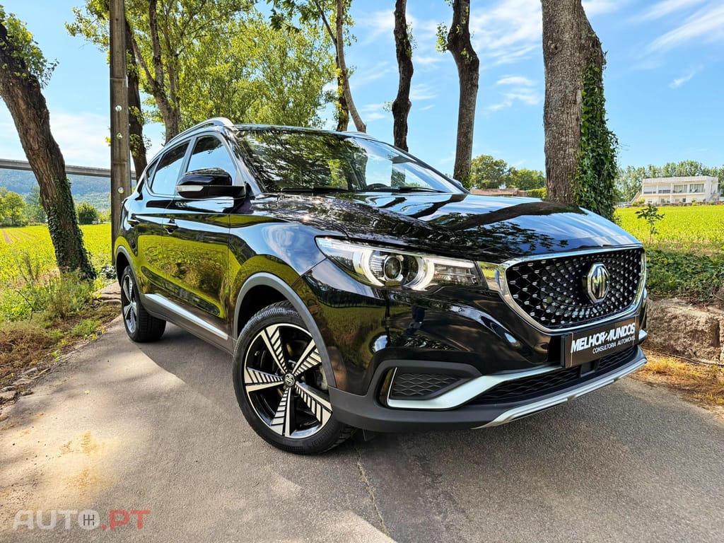 MG ZS EV 44.5 kWh Luxury