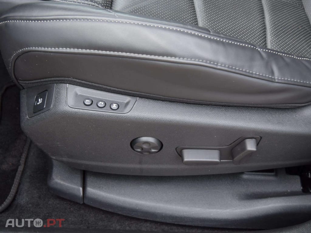 DS DS7 Crossback E-Tense Opera EAT8 300cv