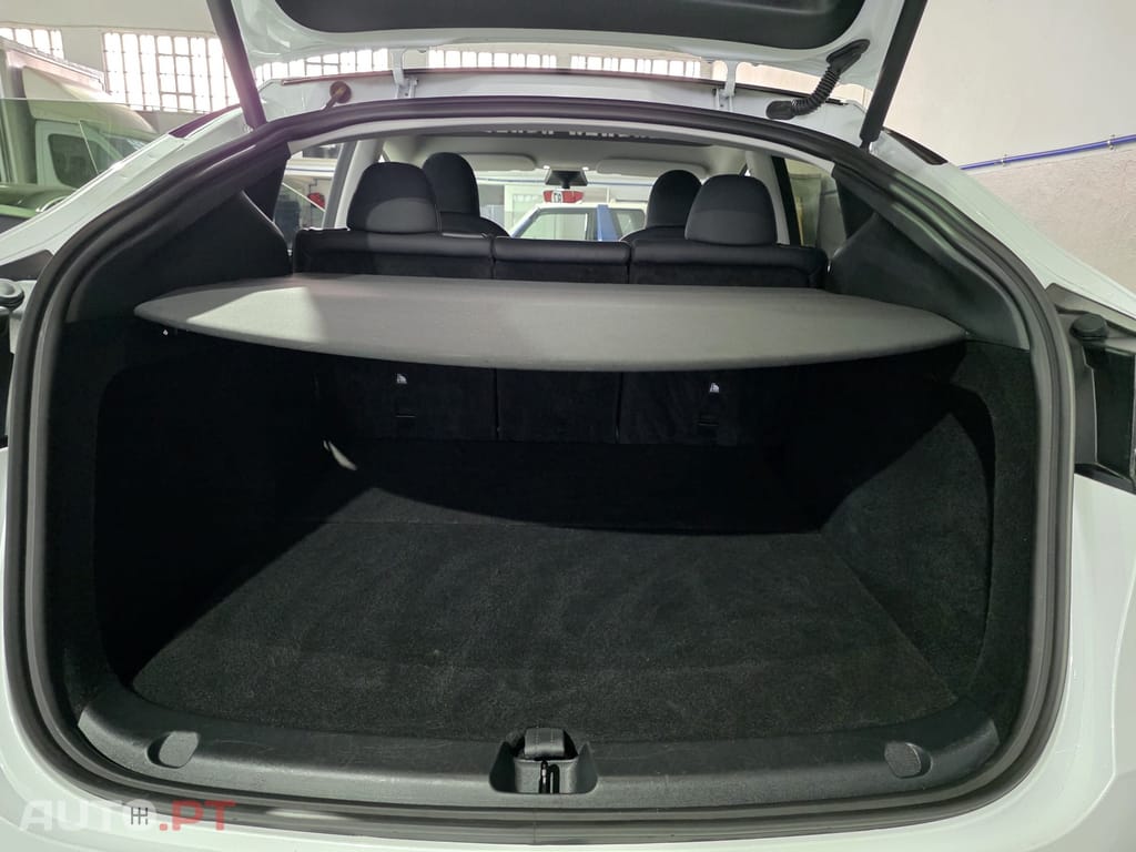 Tesla Model Y Long Range Tração Integral