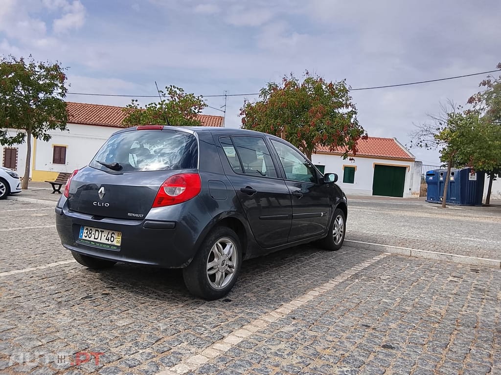 Renault Clio II