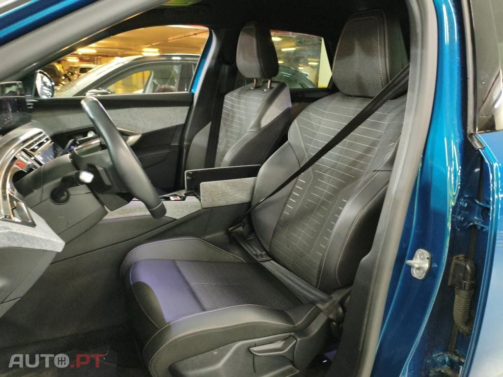 Peugeot E-3008 73 kWh Allure